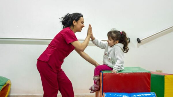 how do aba and ot therapists coordinate their efforts during a session - discrete trial training